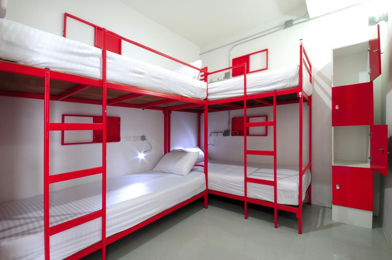 Jellybean Ezy Hostel Sathorn Bangkok Exteriör bild