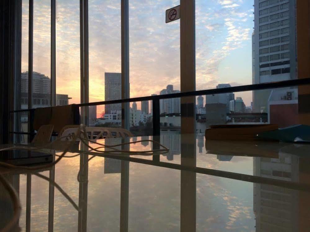 Jellybean Ezy Hostel Sathorn Bangkok Exteriör bild