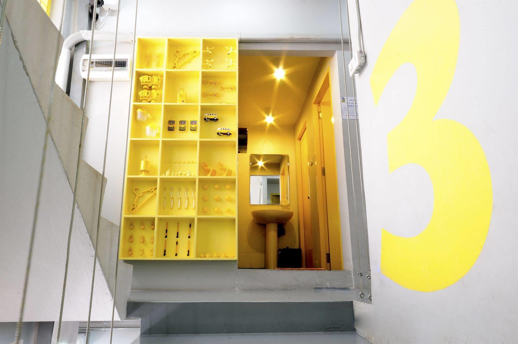 Jellybean Ezy Hostel Sathorn Bangkok Exteriör bild