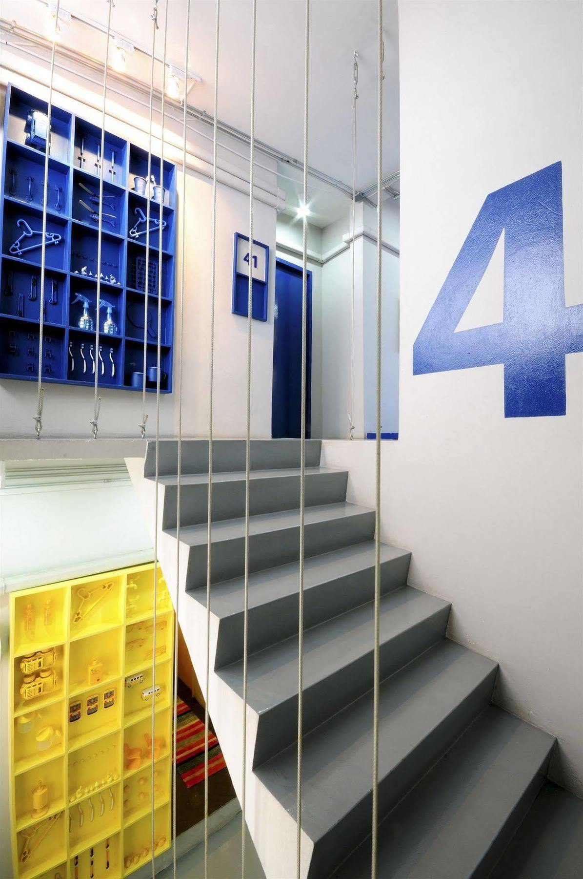 Jellybean Ezy Hostel Sathorn Bangkok Exteriör bild