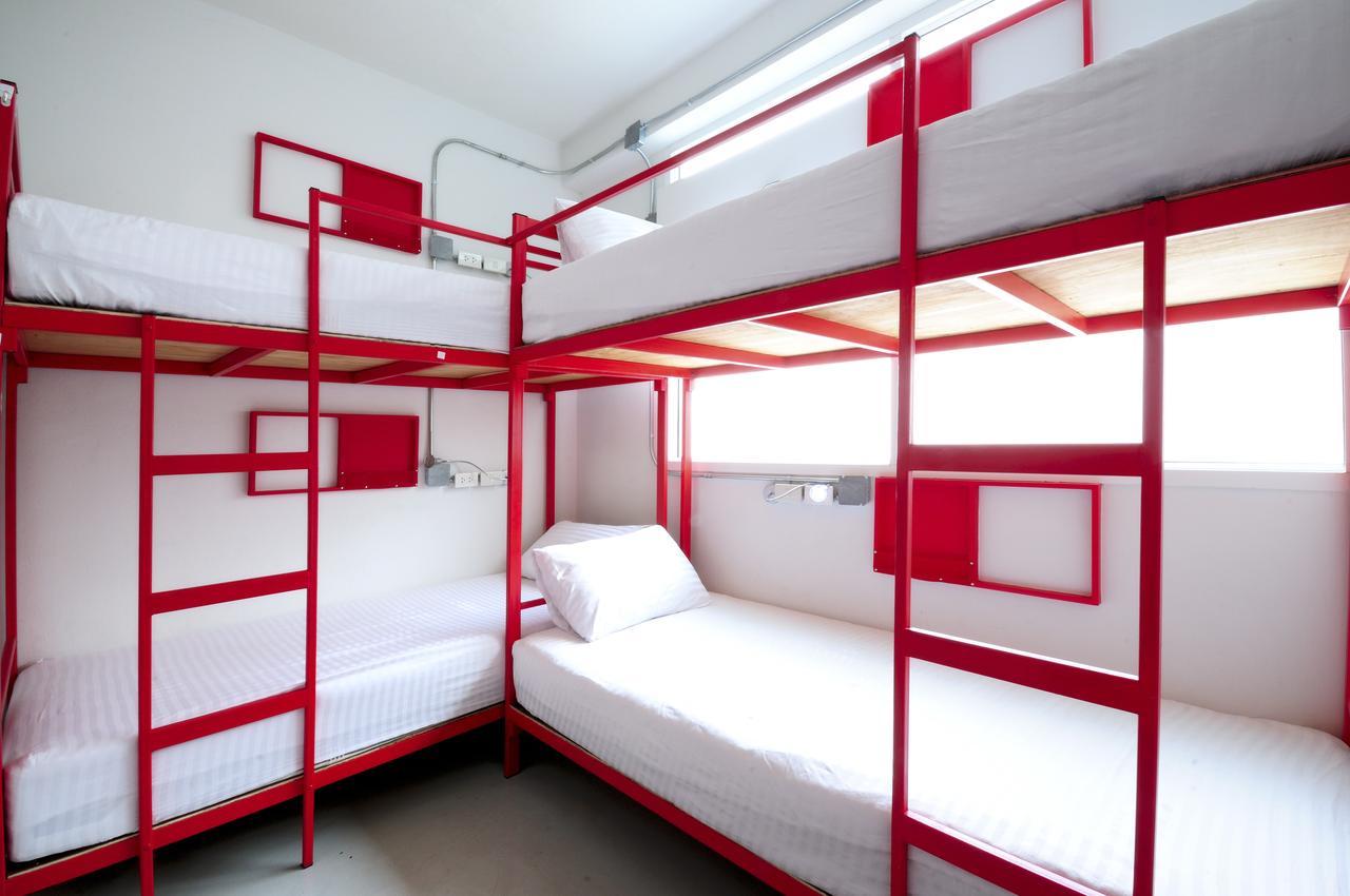 Jellybean Ezy Hostel Sathorn Bangkok Exteriör bild