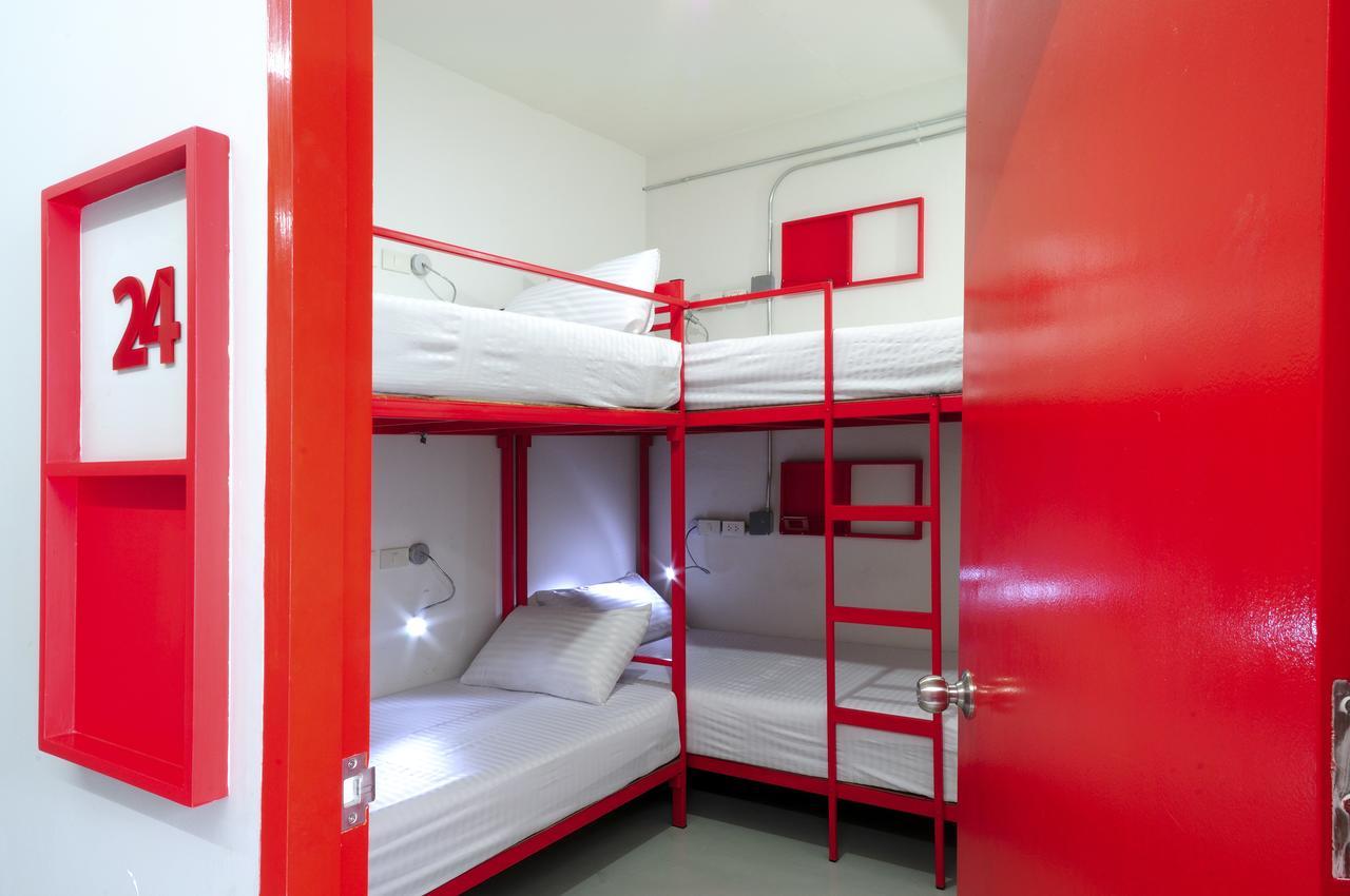 Jellybean Ezy Hostel Sathorn Bangkok Exteriör bild