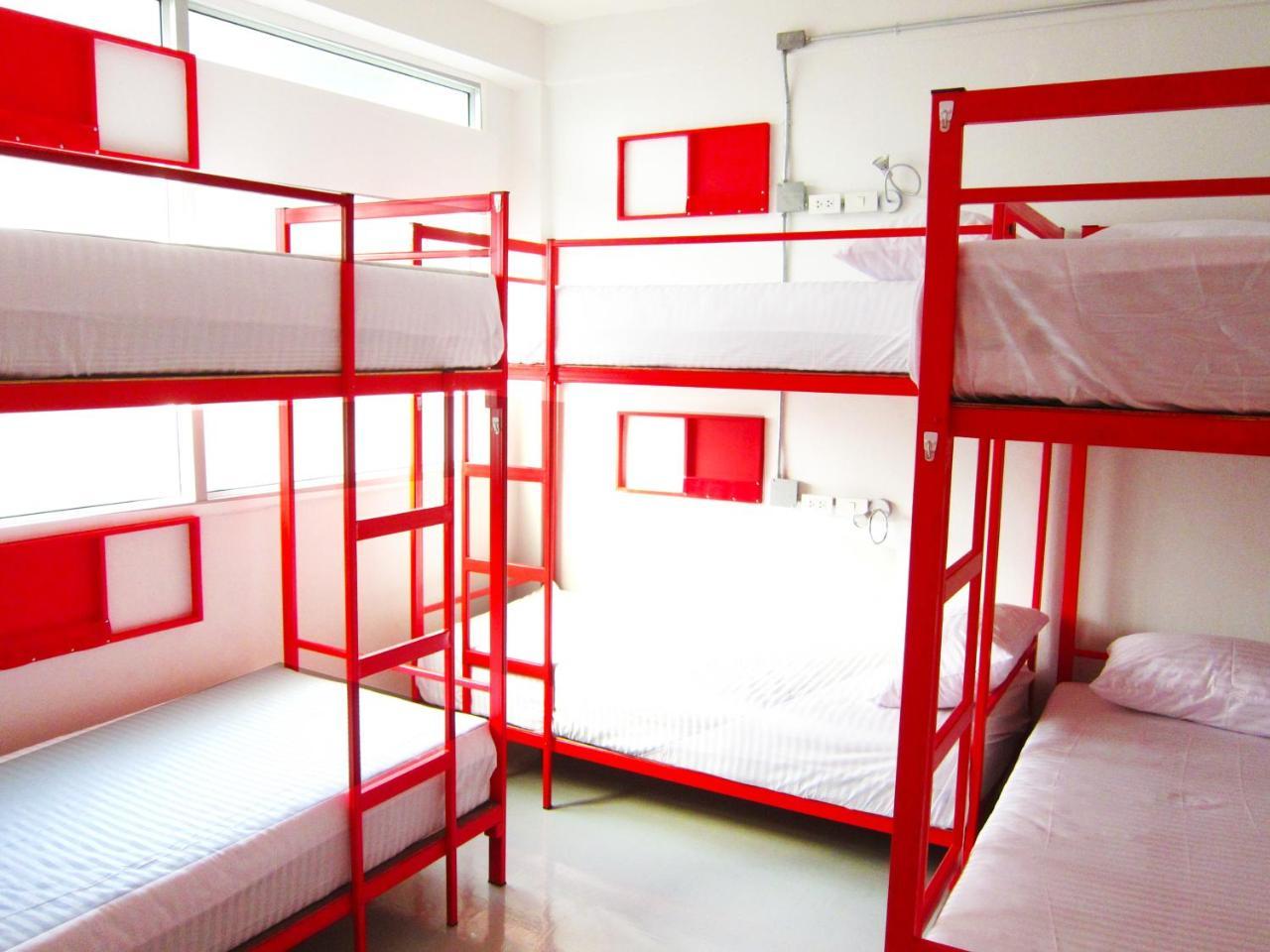 Jellybean Ezy Hostel Sathorn Bangkok Exteriör bild